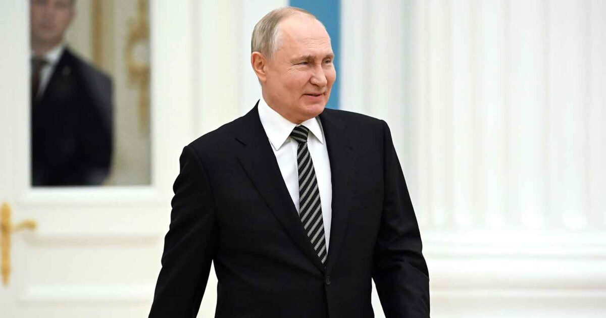 Vladimir Putin Warns West